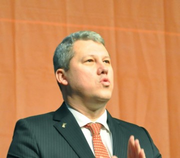 Predoiu, despre criza refugiaţilor: Ponta şi Dragnea au pus România într-o situaţie imposibilă